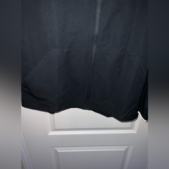 Under Armour running jacket - Picture 4 of 8